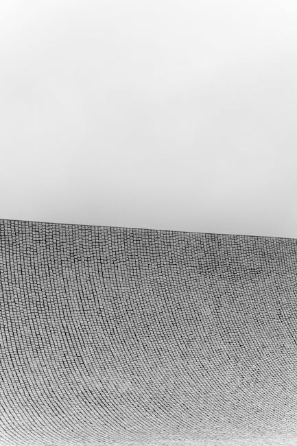 Structured fitness mesh